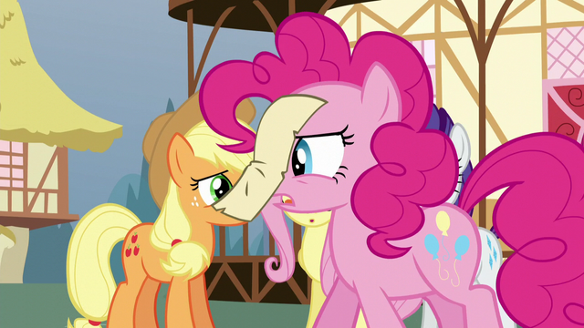 File:Pinkie reads the note on her nose S5E19.png