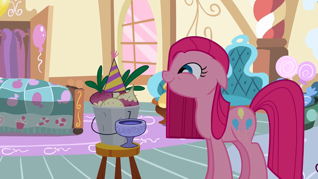 File:Turnip drinks S01E25.png