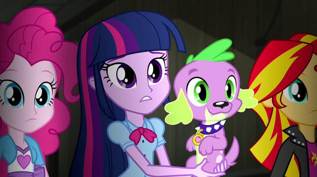 File:Twilight "Why isn't she under their spell?" EG2.png