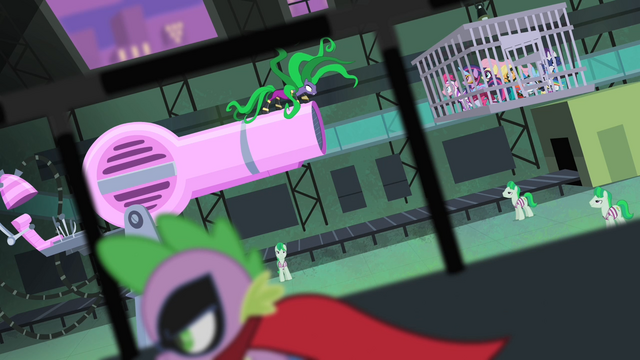 File:Spike sneaking while the Mane-iac is monologuing S4E06.png