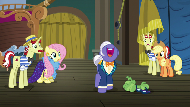 File:Gladmane walks away laughing S6E20.png