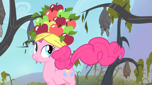 File:Pinkie Pie looking at the bats S4E07.png