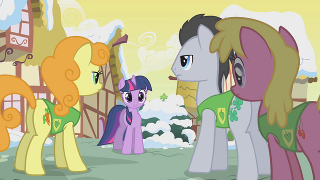 File:Twilight pleased by the progress S1E11.png