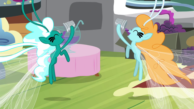 File:Breezies drinking punch S4E16.png