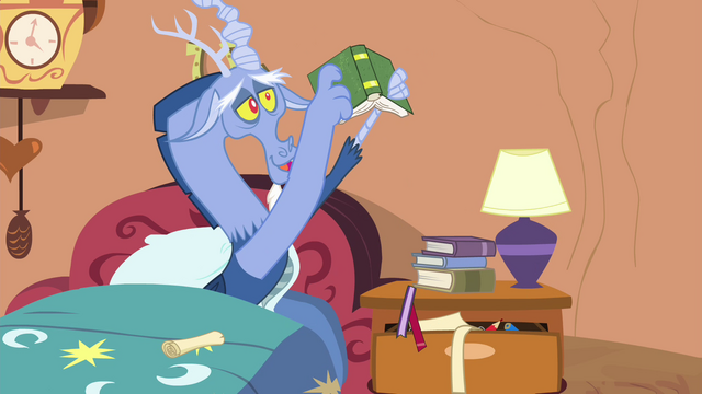File:Discord holding a book S4E11.png