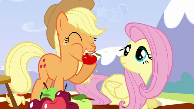 File:Applejack biting apple S3E7.png