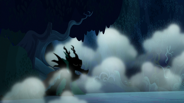 File:Shadowy creature appears out of the fog S6E15.png
