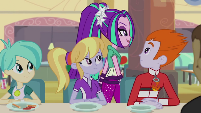 File:Aria Blaze passing by other students EG2.png