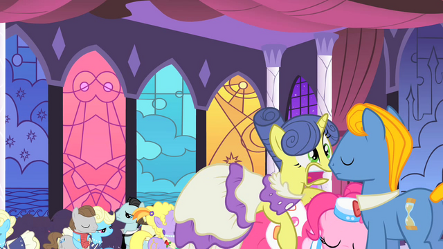 File:May Ball gets lifted by Pinkie S1E26.png