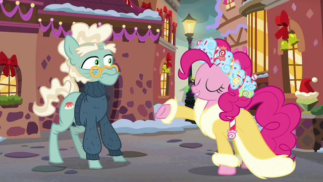 File:Spirit of HW Presents gives elderly pony a sweater S6E8.png