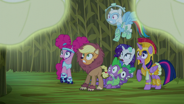 File:Main cast looking at glowing ghosts S5E21.png