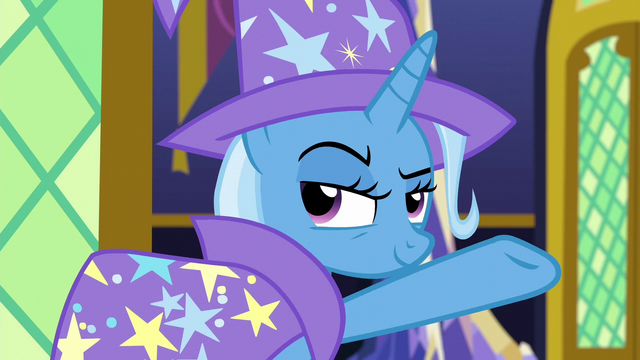 File:Trixie waving goodbye to Twilight S6E6.png