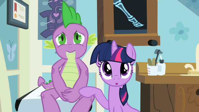 File:Twilight he does! S2E10.png