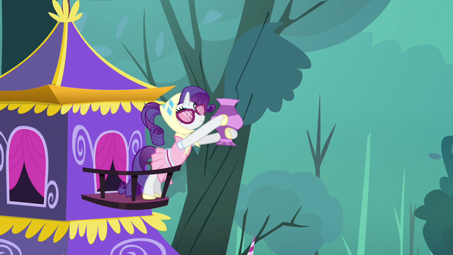 File:Rarity with vase S3E6.png