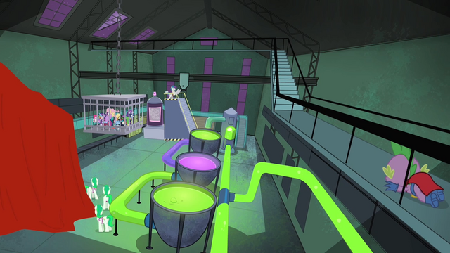 File:Spike sneaking S4E06.png