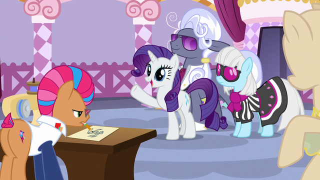 File:Rarity introducing Starstreak S7E9.png