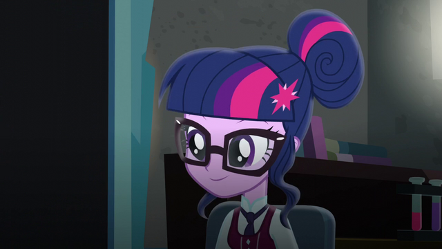 File:Sci-Twi smiling EG3.png