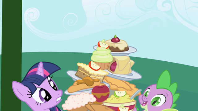 Файл:The Apple Family keeps stacking food on the table S1E01.png