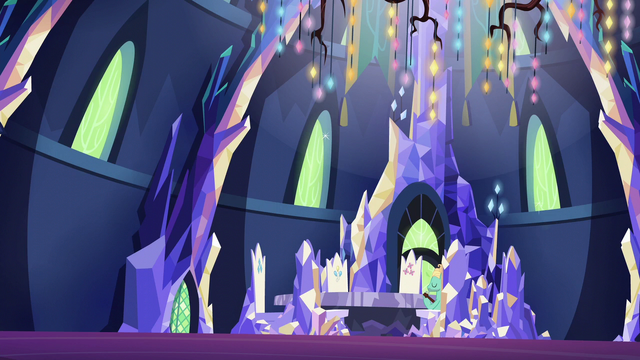 File:Zephyr Breeze in the sparkly throne room S6E11.png