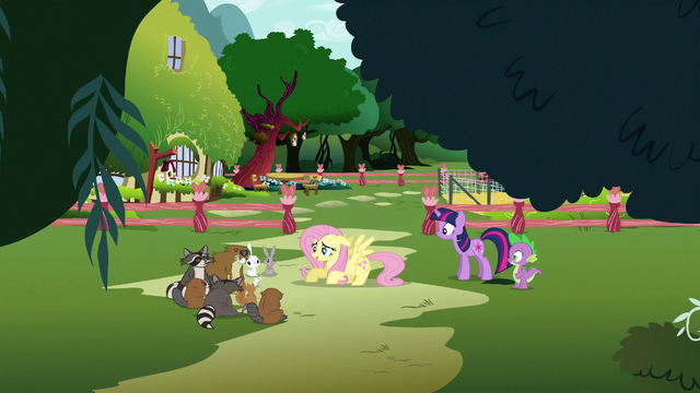 File:Fluttershy talking to her animals S3E05.png