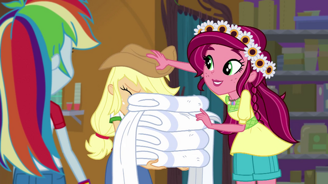File:Gloriosa Daisy giving Applejack a new hat EG4.png