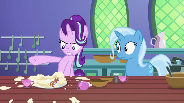 File:Starlight "you ruined my teacakes!" S7E2.png