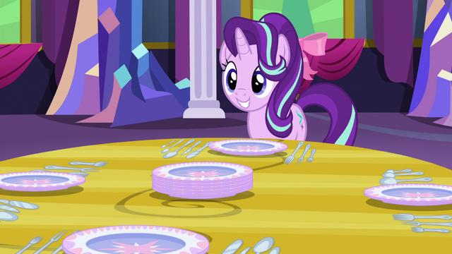 File:Starlight smiling S06E06.png