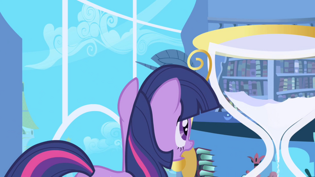 Файл:Twilight continues to dictate letter S1E01.png