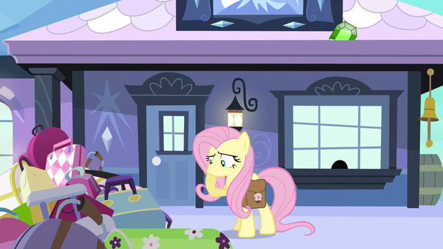 File:Fluttershy thinking face S3E11.png