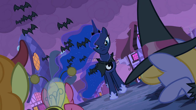 File:Luna Cape S2E4.png