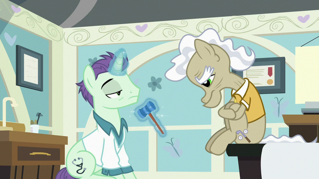 File:Geri looking traumatized S7E3.png