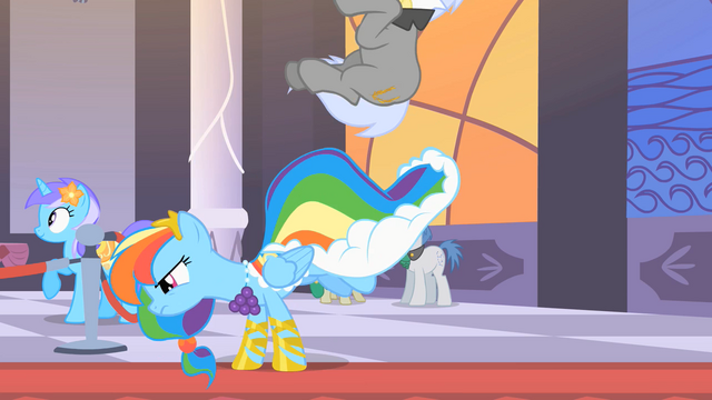File:Rainbow kicks S1E26.png