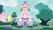 View of Carousel Boutique S04E13.png