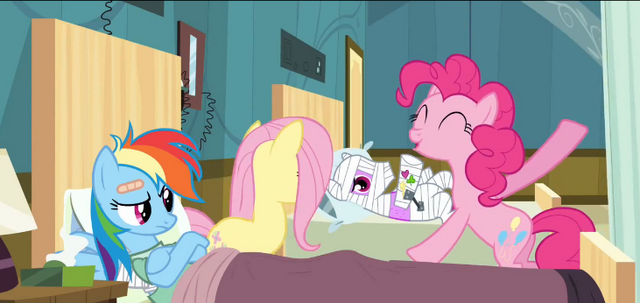 File:Broken roommate S02E16.png