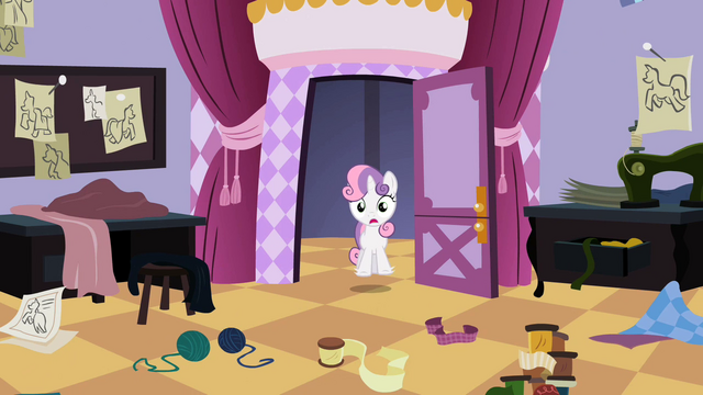 File:Sweetie Belle Mess S2E5.png