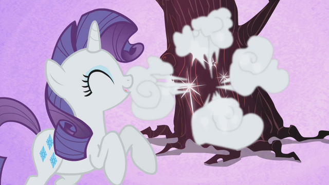File:Rarity giggling S1E2.png