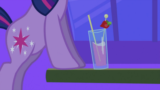 File:Twilight hitting the table S2E25.png