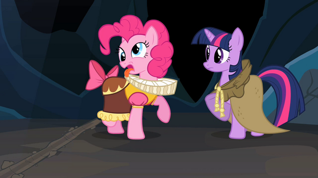 File:Pinkie Pie making a face S2E11.png