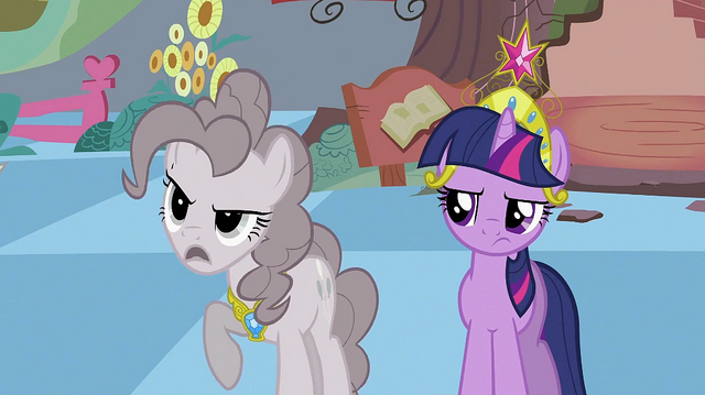 파일:Pinkie Pie 'It's your fault it didn't work' S2E02.png