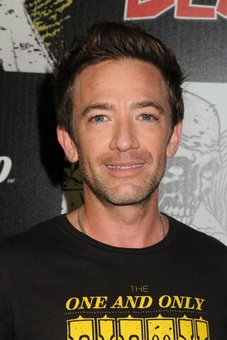 File:David Faustino.jpg