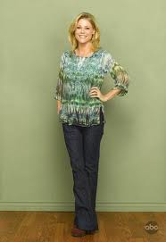 File:Claire dunphy.jpg