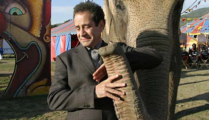 File:MrMonkGoesToTheCircus11.jpg