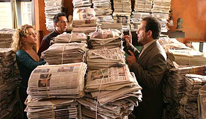 File:MrMonkAndTheThrePies11.jpg