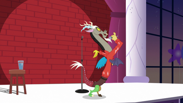 File:Discord --only got these tiny mismatched wings-- S5E7.png
