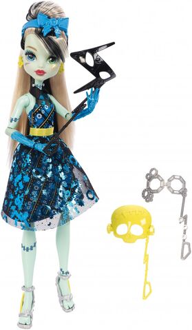 Plik:Frankie WTMH doll.jpg