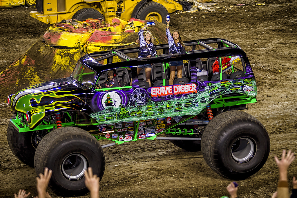 grave-digger-11-monster-trucks-wiki-fandom-powered-by-wikia