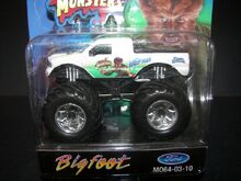 M064-03-10 Bigfoot-Wolfman (2)