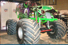 Grave Digger 8