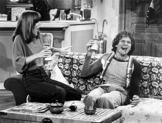 File:Mork and Mindy - Mork Moves In.jpg