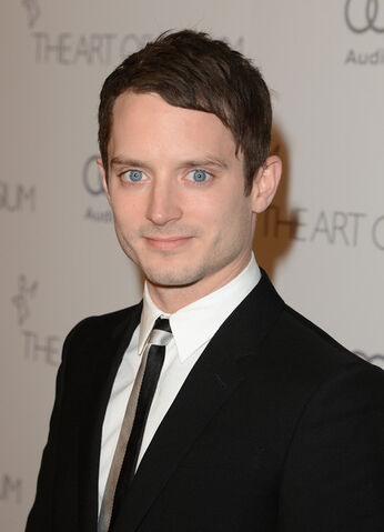 Datei:Elijah+Wood+Audi+Presents+Art+Elysium+6th+-rkr7pNreJql.jpg